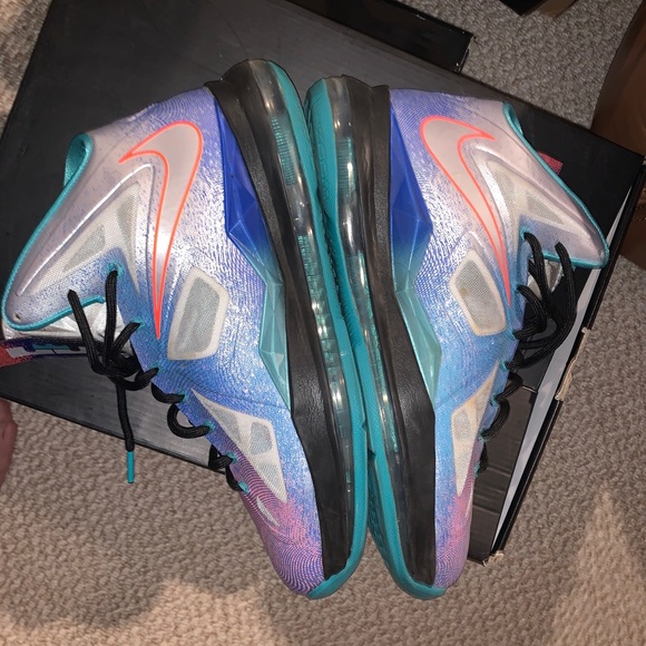 Lebron X pure platinum size 10.5 - Picture 3 of 5